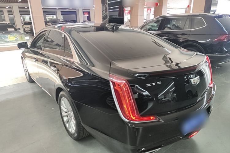 Used Cadillac XTS 2018 28T Elite Edition Rear Left 45 Deg