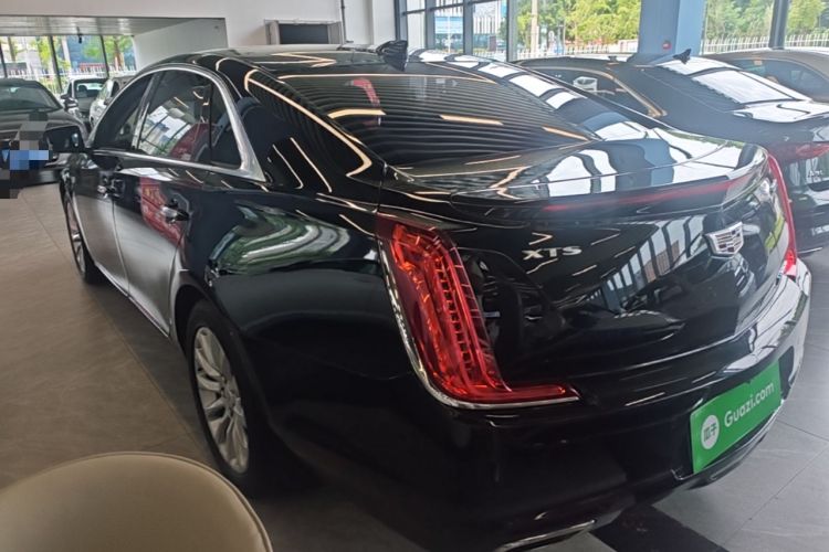 Used Cadillac XTS 2018 28T Tech Edition Rear Left 45 Deg