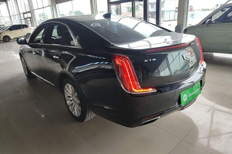 Used Cadillac XTS 2018 28T Elite Edition Rear Left 45 Deg