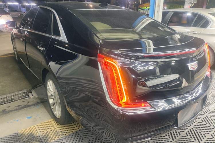 Used Cadillac XTS 2018 28T Elite Edition Rear Left 45 Deg