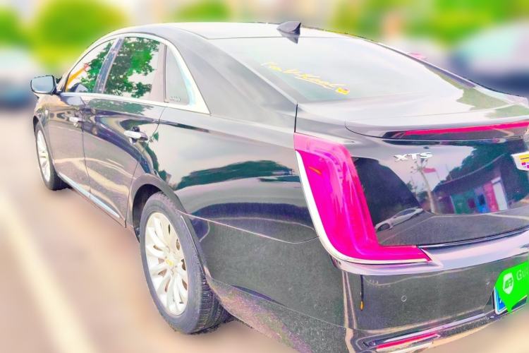 Used Cadillac XTS 2018 28T Elite Edition Rear Left 45 Deg