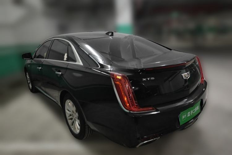 Used Cadillac XTS 2018 28T Elite Edition Rear Left 45 Deg
