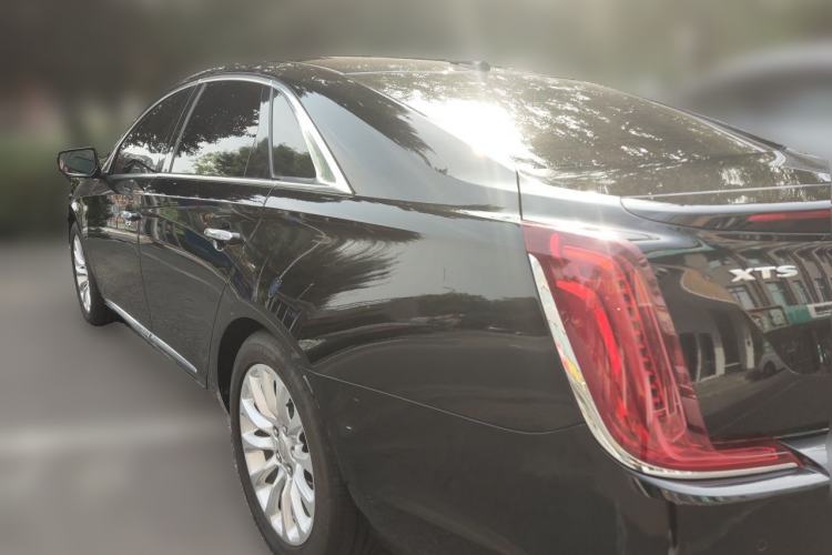 Used Cadillac XTS 2018 28T Tech Edition Rear Left 45 Deg