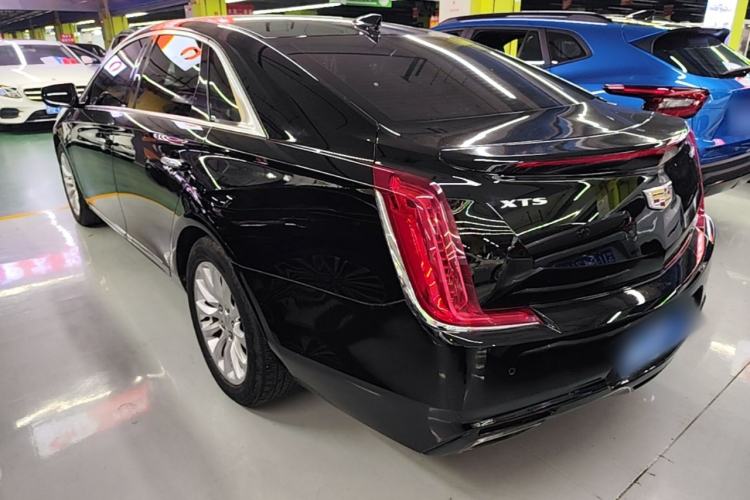 Used Cadillac XTS 2018 28T Elite Edition Rear Left 45 Deg