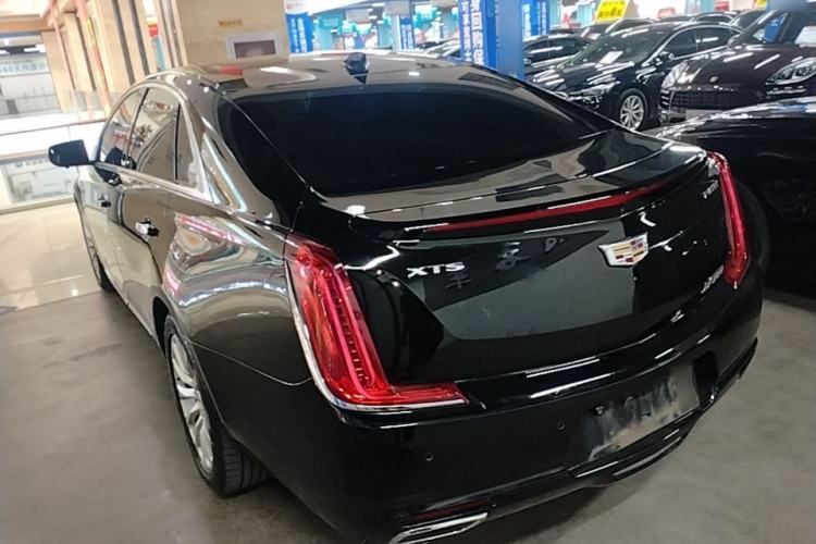 Used Cadillac XTS 2018 28T Tech Edition Rear Left 45 Deg