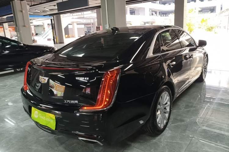 Used Cadillac XTS 2018 28T Tech Edition Rear Right 45 Deg