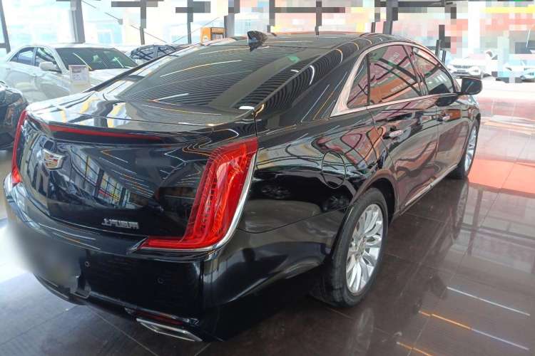Used Cadillac XTS 2018 28T Tech Edition Rear Right 45 Deg