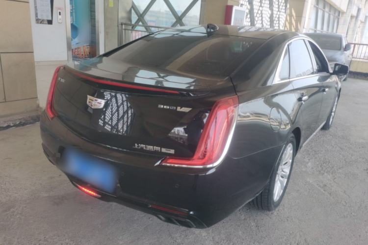 Used Cadillac XTS 2018 28T Elite Edition Rear Right 45 Deg