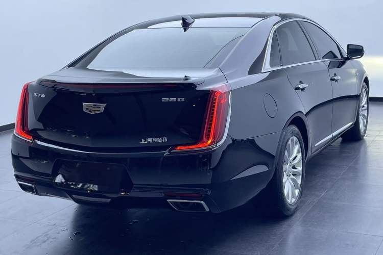 Used Cadillac XTS 2018 28T Tech Edition Rear Right 45 Deg
