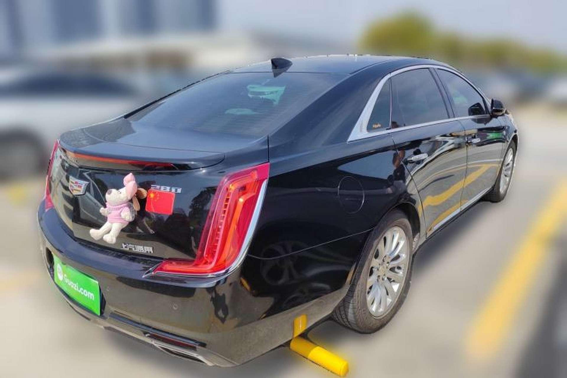 Used Cadillac XTS 2018 28T Elite Edition Rear Right 45 Deg