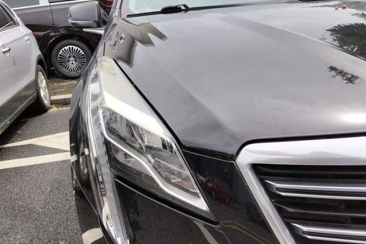 Used Cadillac XTS 2018 28T Tech Edition Right Front Headlight