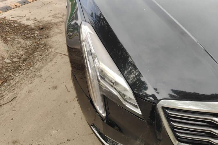 Used Cadillac XTS 2018 28T Tech Edition Right Front Headlight