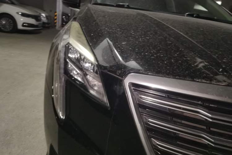 Used Cadillac XTS 2018 28T Tech Edition Right Front Headlight