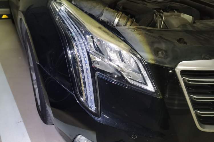 Used Cadillac XTS 2018 28T Elite Edition Right Front Headlight