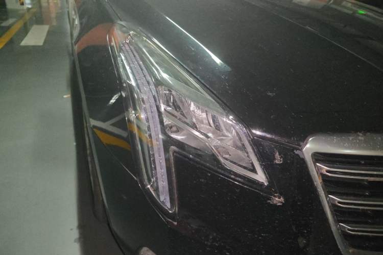 Used Cadillac XTS 2018 28T Elite Edition Right Front Headlight