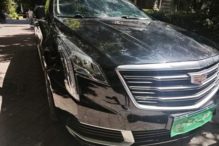 Used Cadillac XTS 2018 28T Tech Edition Right Front Headlight