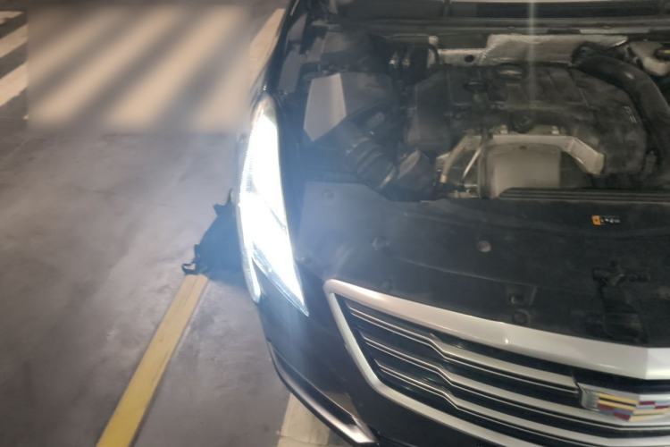 Used Cadillac XTS 2018 28T Tech Edition Right Front Headlight