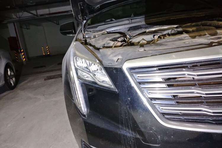 Used Cadillac XTS 2018 28T Tech Edition Right Front Headlight