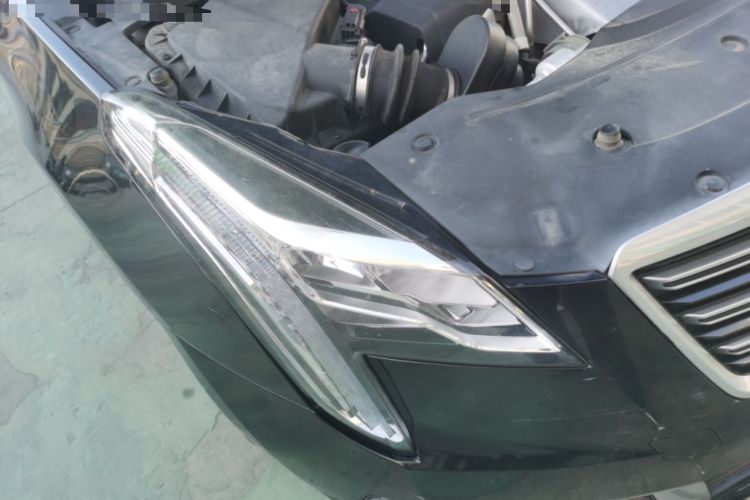 Used Cadillac XTS 2018 28T Tech Edition Right Front Headlight