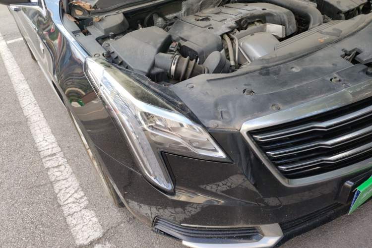 Used Cadillac XTS 2018 28T Tech Edition Right Front Headlight