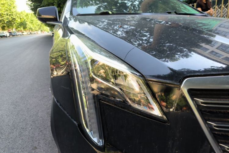 Used Cadillac XTS 2018 28T Tech Edition Right Front Headlight