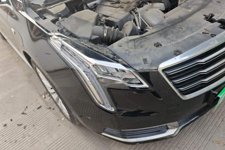 Used Cadillac XTS 2018 28T Tech Edition Right Front Headlight