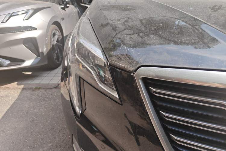 Used Cadillac XTS 2018 28T Elite Edition Right Front Headlight