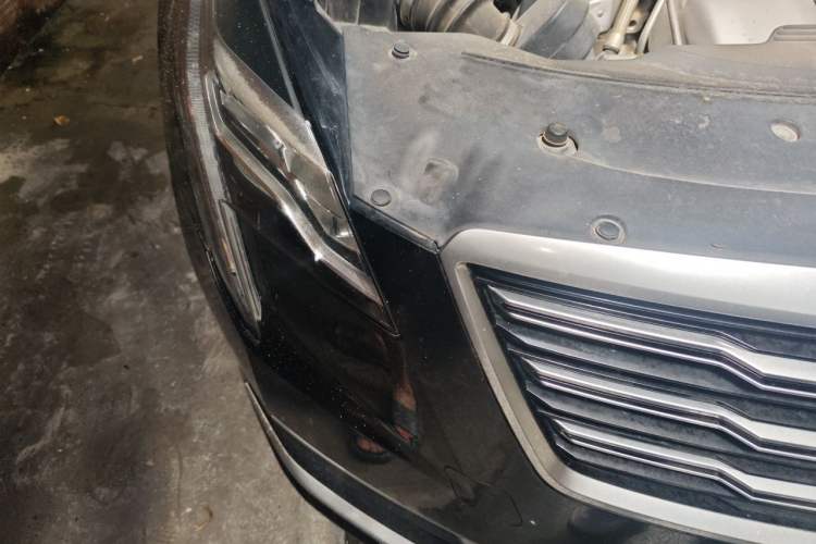 Used Cadillac XTS 2018 28T Tech Edition Right Front Headlight
