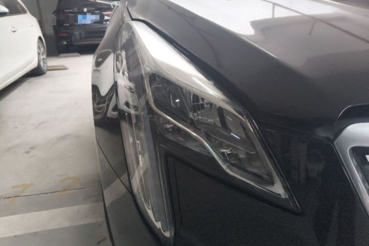 Used Cadillac XTS 2018 28T Elite Edition Right Front Headlight