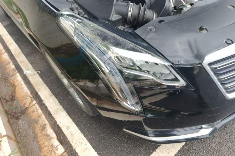 Used Cadillac XTS 2018 28T Tech Edition Right Front Headlight