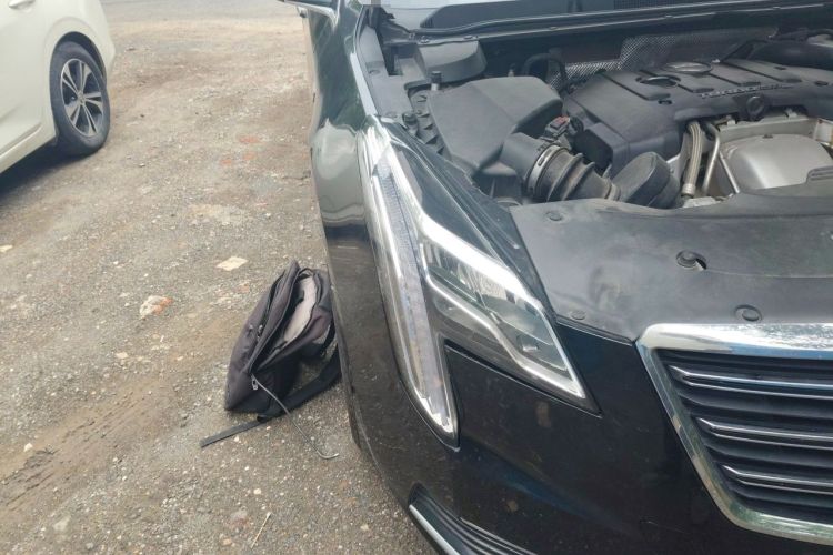Used Cadillac XTS 2018 28T Tech Edition Right Front Headlight