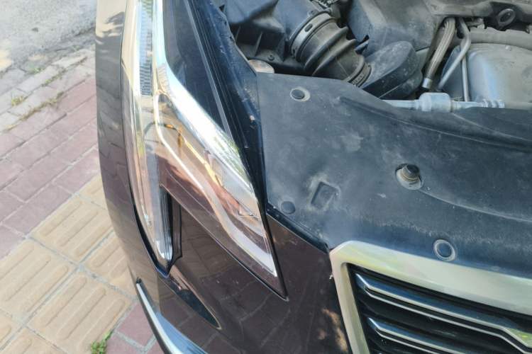 Used Cadillac XTS 2018 28T Tech Edition Right Front Headlight