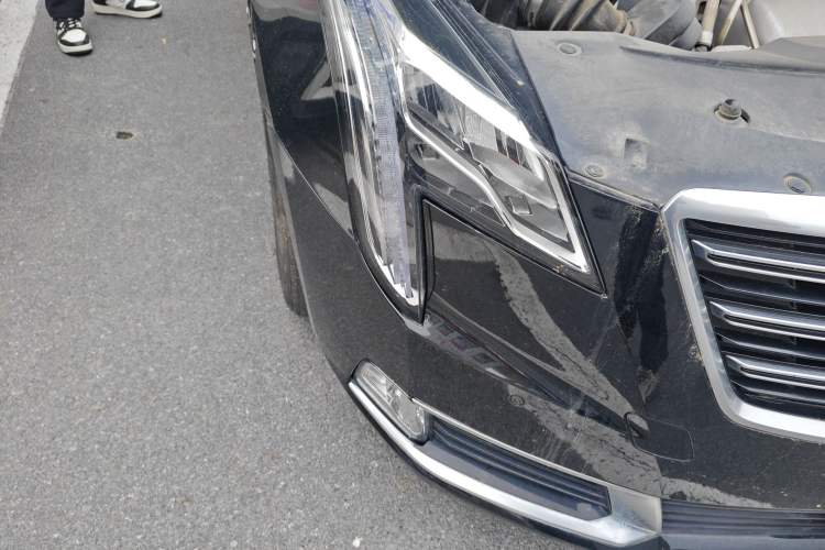 Used Cadillac XTS 2018 28T Elite Edition Right Front Headlight