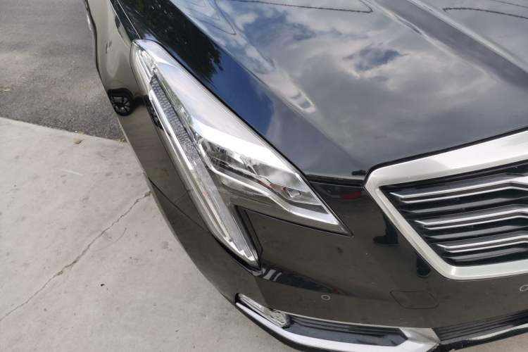 Used Cadillac XTS 2018 28T Elite Edition Right Front Headlight