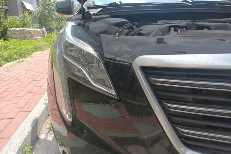 Used Cadillac XTS 2018 28T Tech Edition Right Front Headlight