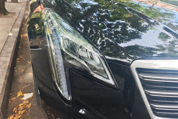 Used Cadillac XTS 2018 28T Luxury Edition Right Front Headlight