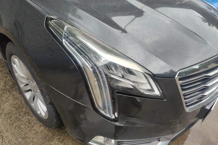 Used Cadillac XTS 2018 28T Elite Edition Right Front Headlight