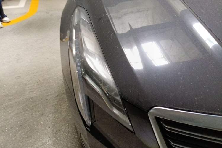 Used Cadillac XTS 2018 28T Elite Edition Right Front Headlight