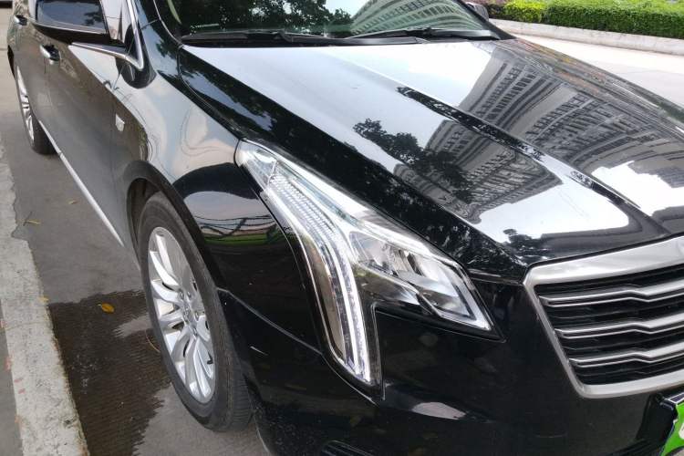 Used Cadillac XTS 2018 28T Tech Edition Right Front Headlight