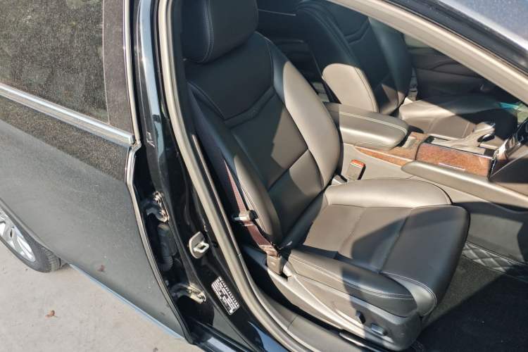 Used Cadillac XTS 2018 28T Tech Edition Right Front Seat