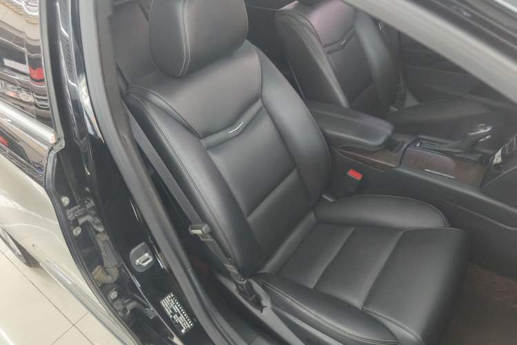 Used Cadillac XTS 2018 28T Tech Edition Right Front Seat
