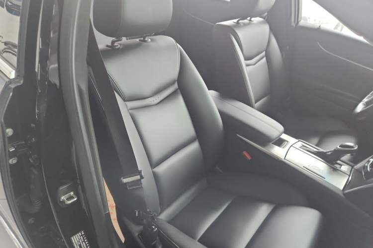 Used Cadillac XTS 2018 28T Tech Edition Right Front Seat
