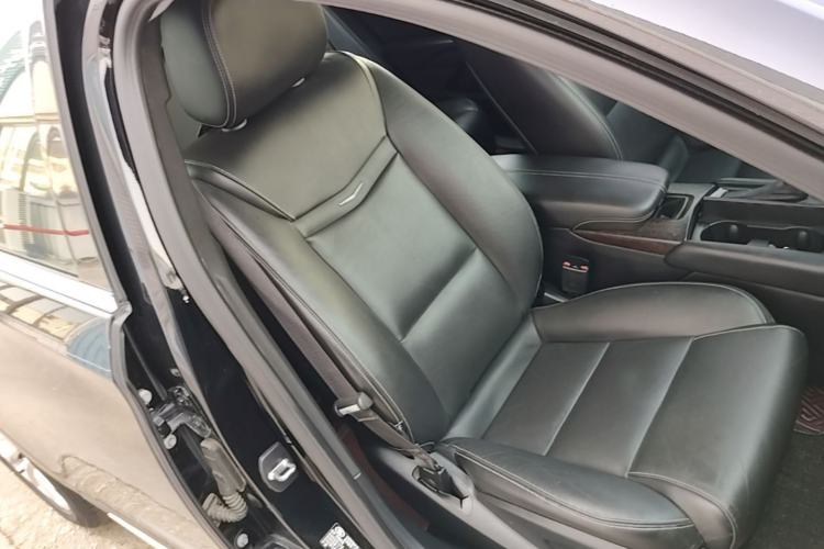 Used Cadillac XTS 2018 28T Elite Edition Right Front Seat