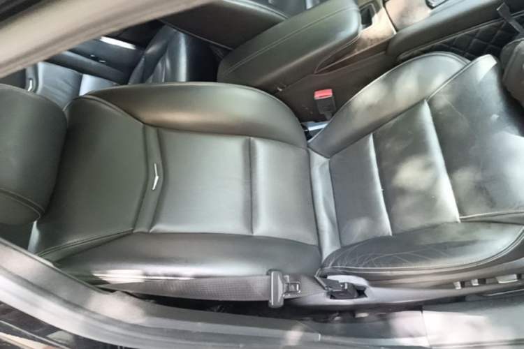 Used Cadillac XTS 2018 28T Elite Edition Right Front Seat