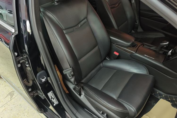 Used Cadillac XTS 2018 28T Elite Edition Right Front Seat
