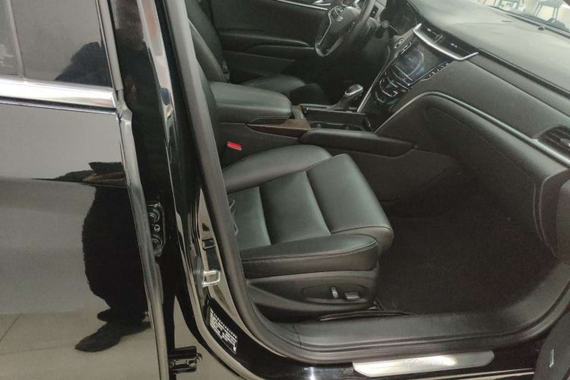 Used Cadillac XTS 2018 28T Tech Edition Right Front Seat