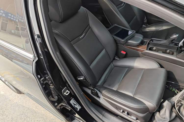 Used Cadillac XTS 2018 28T Elite Edition Right Front Seat