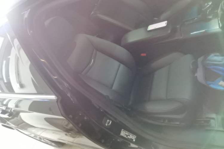 Used Cadillac XTS 2018 28T Elite Edition Right Front Seat