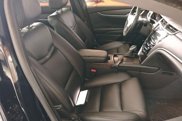 Used Cadillac XTS 2018 28T Tech Edition Right Front Seat