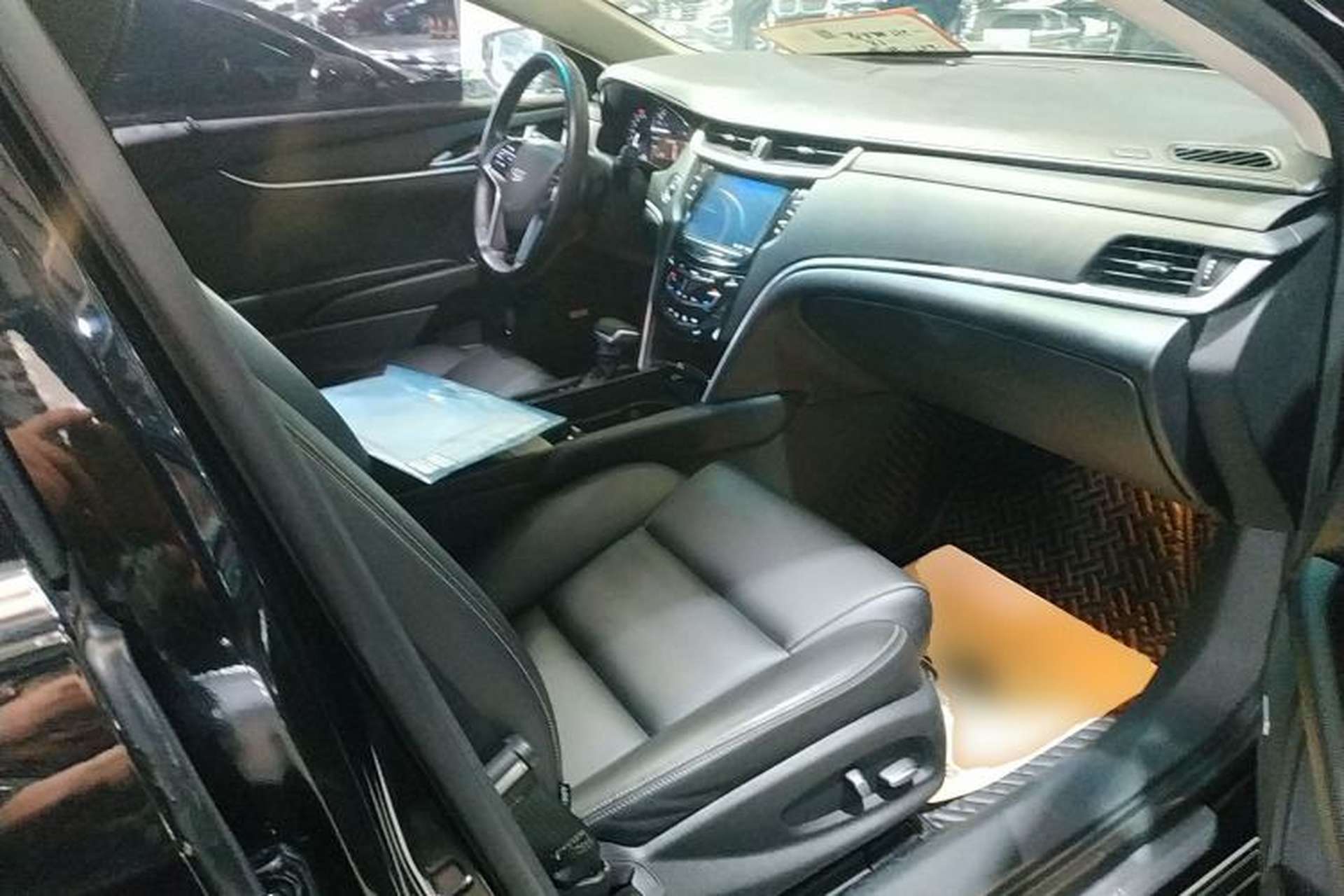 Used Cadillac XTS 2018 28T Tech Edition Right Front Seat